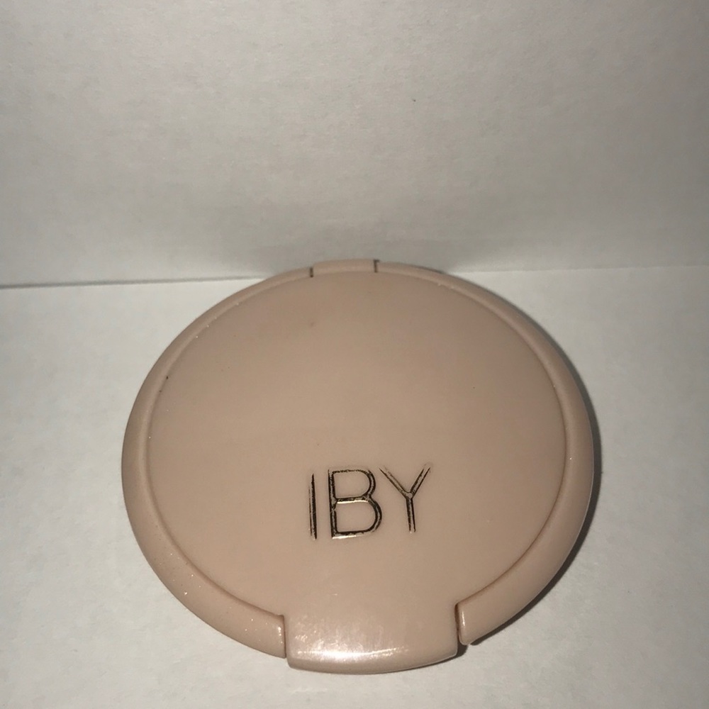 IBY Beauty Radiant Glow Highlighter